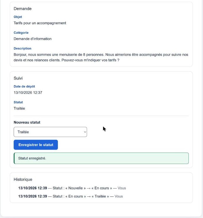 Détail d'une demande : statut modifiable et historique de chaque changement